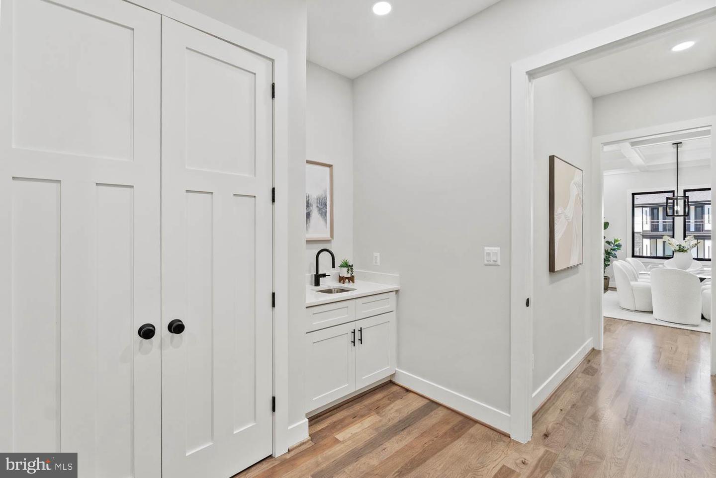 6449 ORLAND ST, FALLS CHURCH, Virginia 22043, 6 Bedrooms Bedrooms, ,6 BathroomsBathrooms,Residential,For sale,6449 ORLAND ST,VAFX2264294 MLS # VAFX2264294