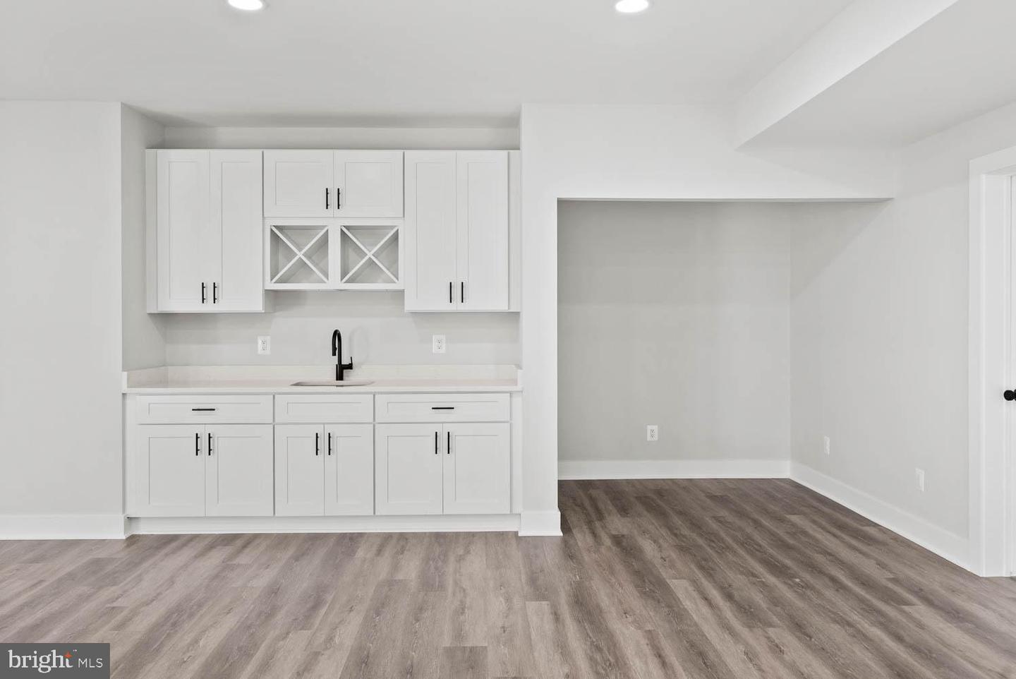 6449 ORLAND ST, FALLS CHURCH, Virginia 22043, 6 Bedrooms Bedrooms, ,6 BathroomsBathrooms,Residential,For sale,6449 ORLAND ST,VAFX2264294 MLS # VAFX2264294