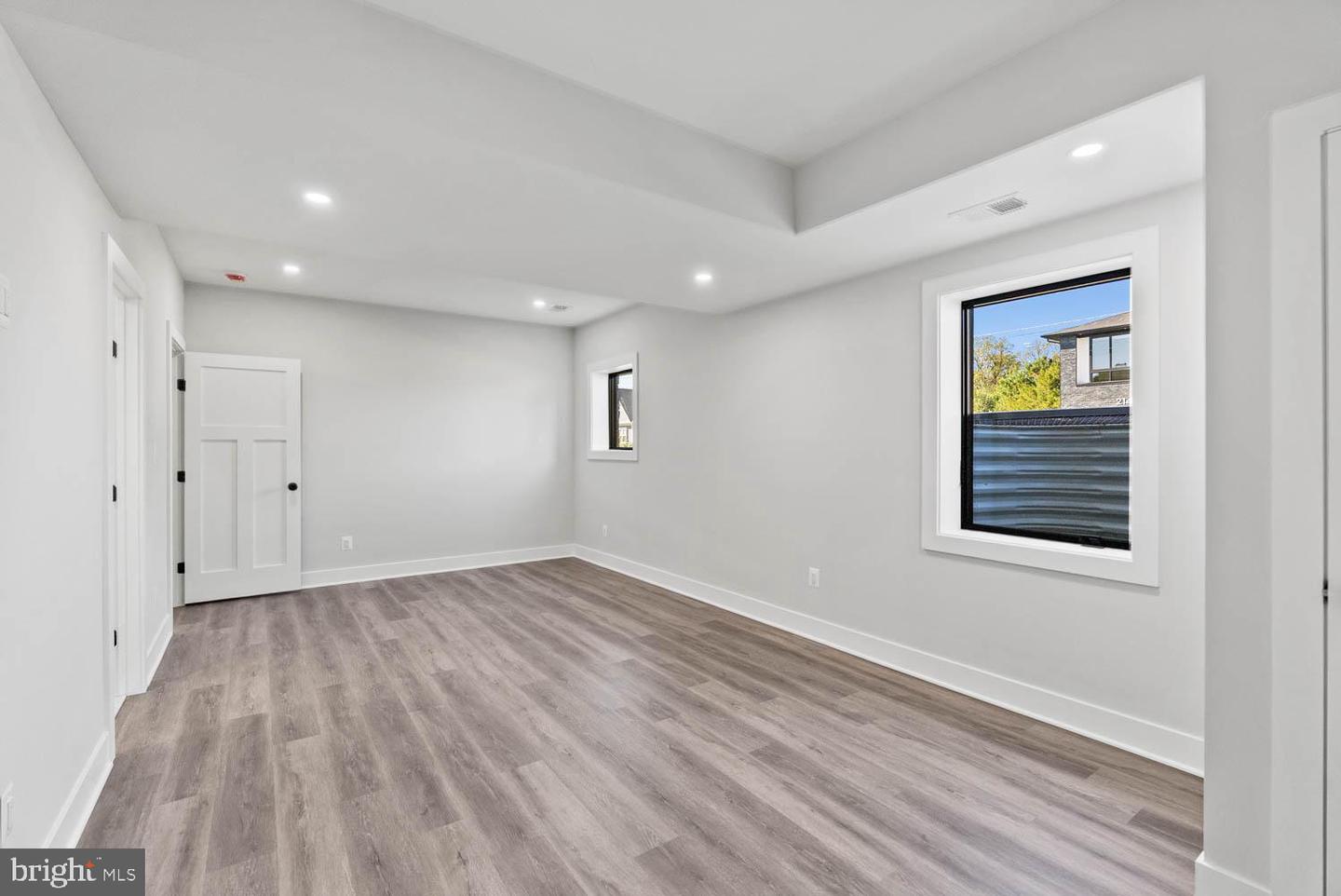 6449 ORLAND ST, FALLS CHURCH, Virginia 22043, 6 Bedrooms Bedrooms, ,6 BathroomsBathrooms,Residential,For sale,6449 ORLAND ST,VAFX2264294 MLS # VAFX2264294