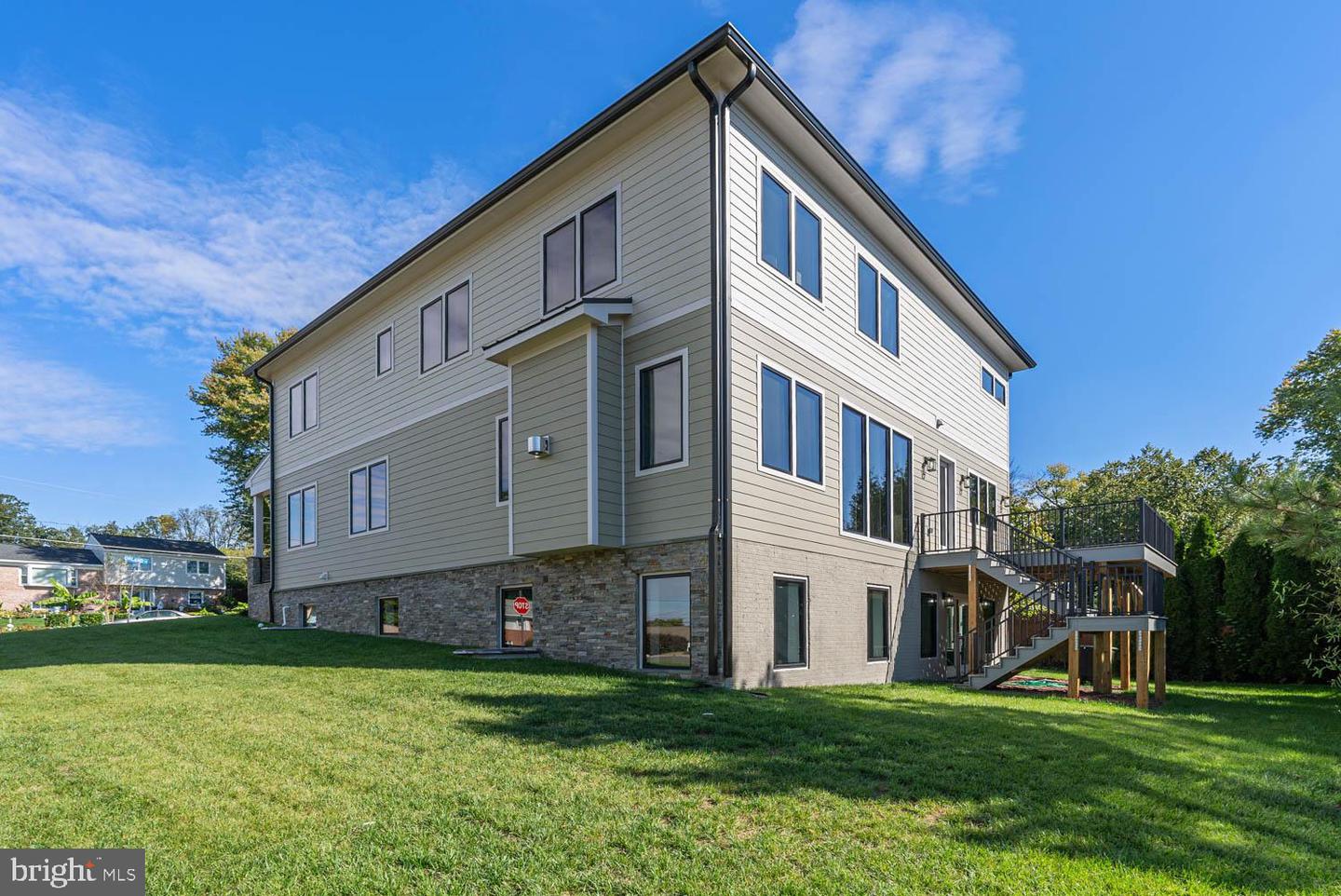 6449 ORLAND ST, FALLS CHURCH, Virginia 22043, 6 Bedrooms Bedrooms, ,6 BathroomsBathrooms,Residential,For sale,6449 ORLAND ST,VAFX2264294 MLS # VAFX2264294
