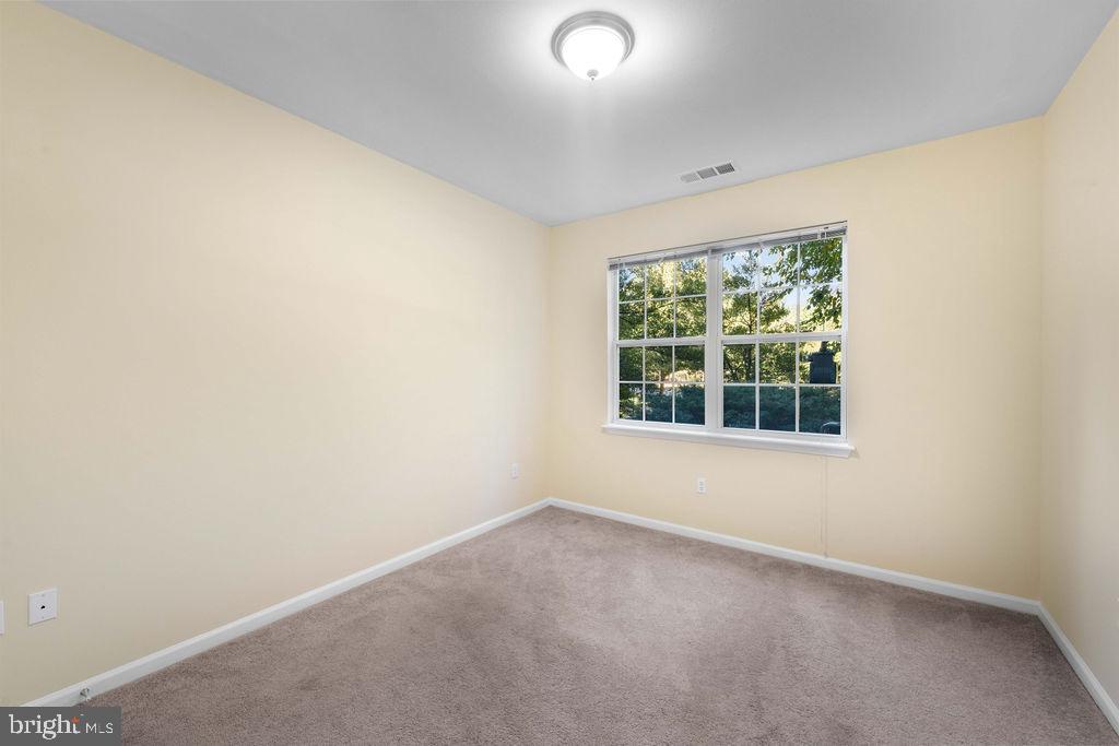 12957 CENTRE PARK CIR #110, HERNDON, Virginia 20171, 2 Bedrooms Bedrooms, ,2 BathroomsBathrooms,Residential,For sale,12957 CENTRE PARK CIR #110,VAFX2274660 MLS # VAFX2274660