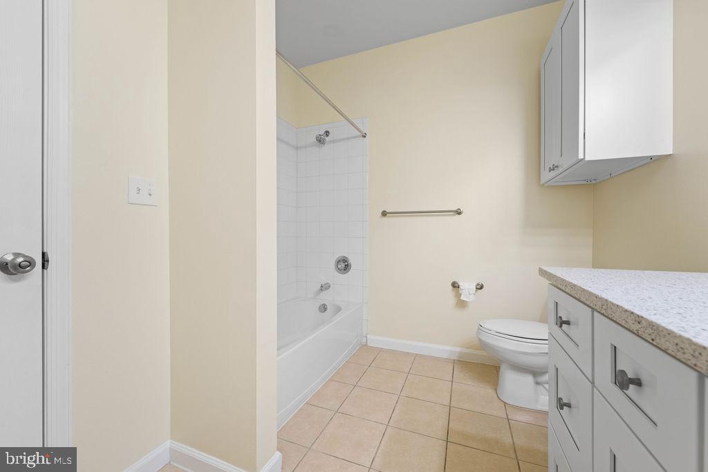 12957 CENTRE PARK CIR #110, HERNDON, Virginia 20171, 2 Bedrooms Bedrooms, ,2 BathroomsBathrooms,Residential,For sale,12957 CENTRE PARK CIR #110,VAFX2274660 MLS # VAFX2274660
