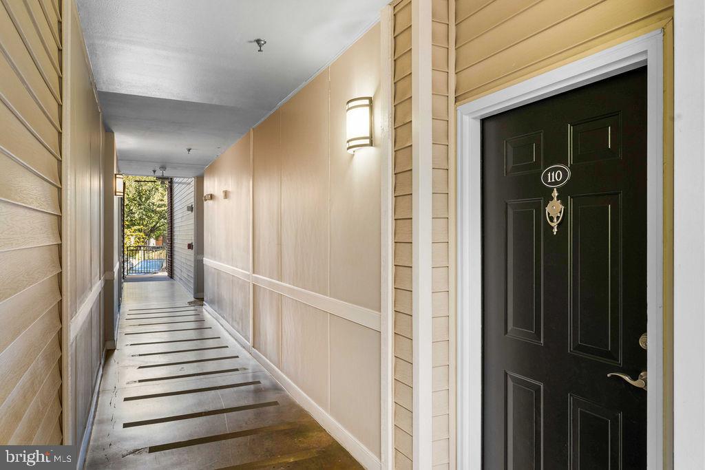 12957 CENTRE PARK CIR #110, HERNDON, Virginia 20171, 2 Bedrooms Bedrooms, ,2 BathroomsBathrooms,Residential,For sale,12957 CENTRE PARK CIR #110,VAFX2274660 MLS # VAFX2274660