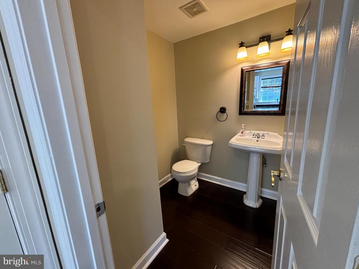 15656 AVOCET LOOP, WOODBRIDGE, Virginia 22191, 3 Bedrooms Bedrooms, 11 Rooms Rooms,3 BathroomsBathrooms,Residential,For sale,15656 AVOCET LOOP,VAPW2106372 MLS # VAPW2106372