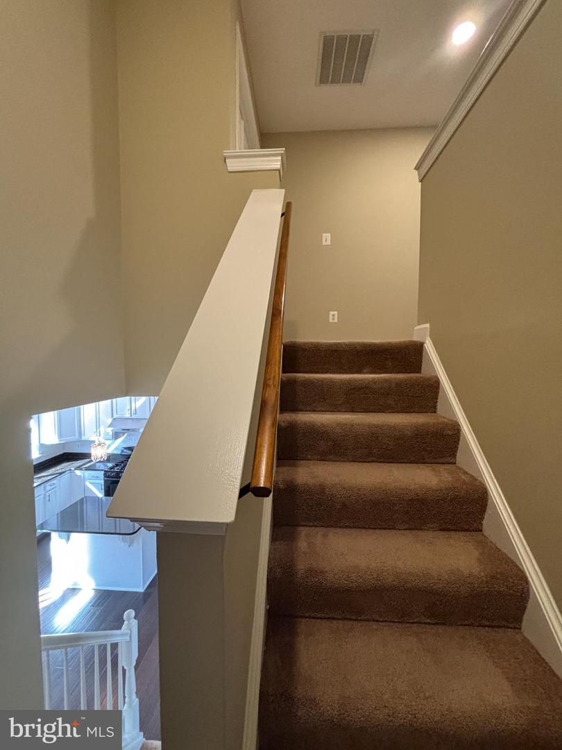 15656 AVOCET LOOP, WOODBRIDGE, Virginia 22191, 3 Bedrooms Bedrooms, 11 Rooms Rooms,3 BathroomsBathrooms,Residential,For sale,15656 AVOCET LOOP,VAPW2106372 MLS # VAPW2106372