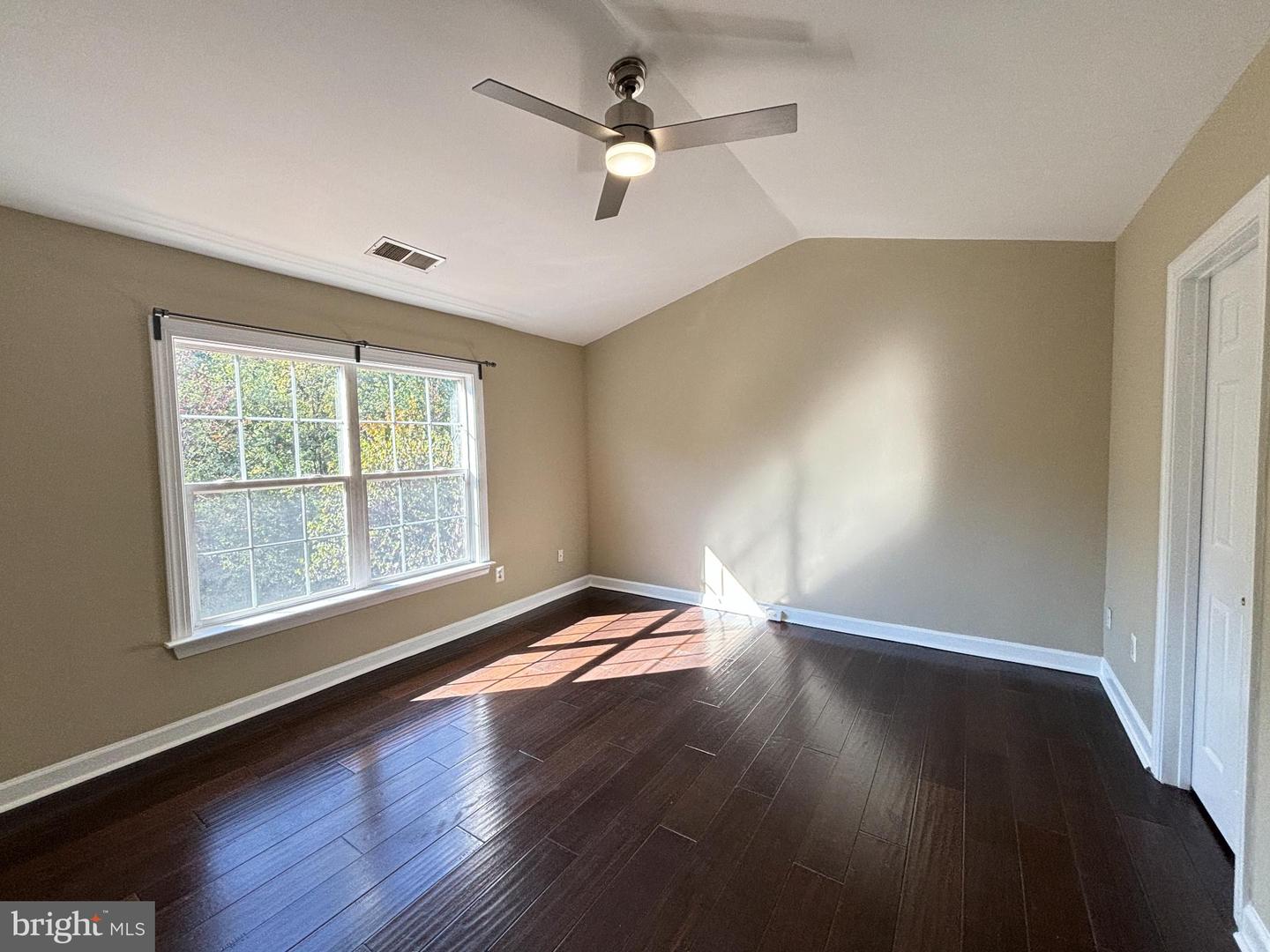 15656 AVOCET LOOP, WOODBRIDGE, Virginia 22191, 3 Bedrooms Bedrooms, 11 Rooms Rooms,3 BathroomsBathrooms,Residential,For sale,15656 AVOCET LOOP,VAPW2106372 MLS # VAPW2106372
