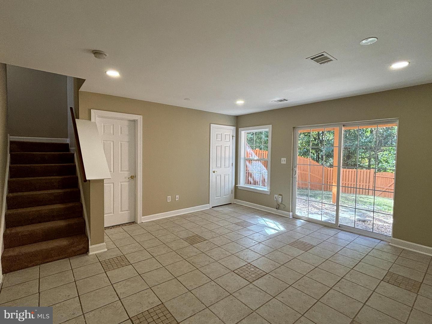 15656 AVOCET LOOP, WOODBRIDGE, Virginia 22191, 3 Bedrooms Bedrooms, 11 Rooms Rooms,3 BathroomsBathrooms,Residential,For sale,15656 AVOCET LOOP,VAPW2106372 MLS # VAPW2106372