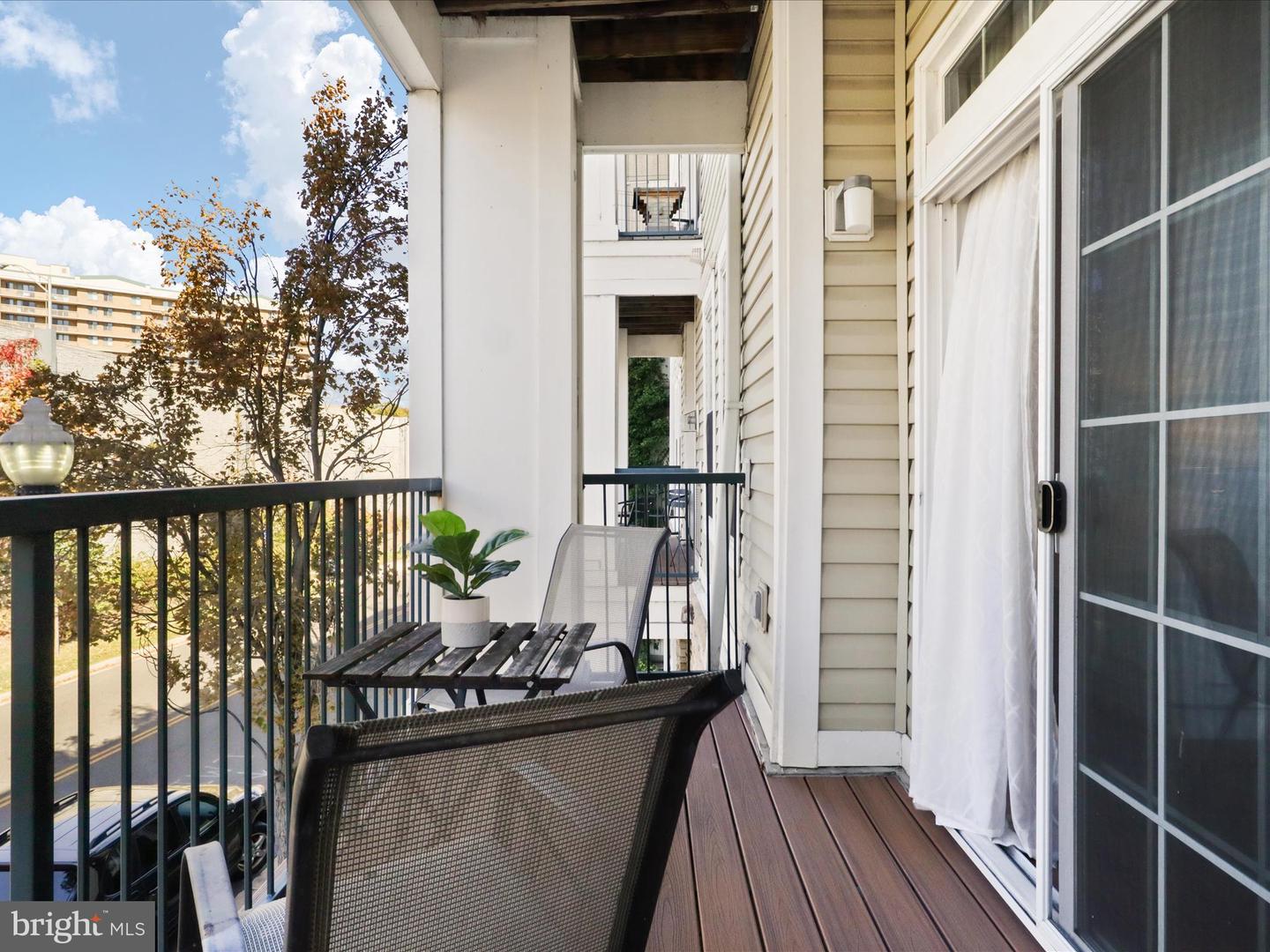 2465 ARMY NAVY DR #1-203, ARLINGTON, Virginia 22206, 1 Bedroom Bedrooms, ,1 BathroomBathrooms,Residential,For sale,2465 ARMY NAVY DR #1-203,VAAR2065180 MLS # VAAR2065180