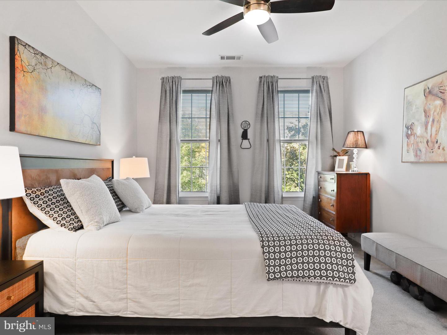 2465 ARMY NAVY DR #1-203, ARLINGTON, Virginia 22206, 1 Bedroom Bedrooms, ,1 BathroomBathrooms,Residential,For sale,2465 ARMY NAVY DR #1-203,VAAR2065180 MLS # VAAR2065180