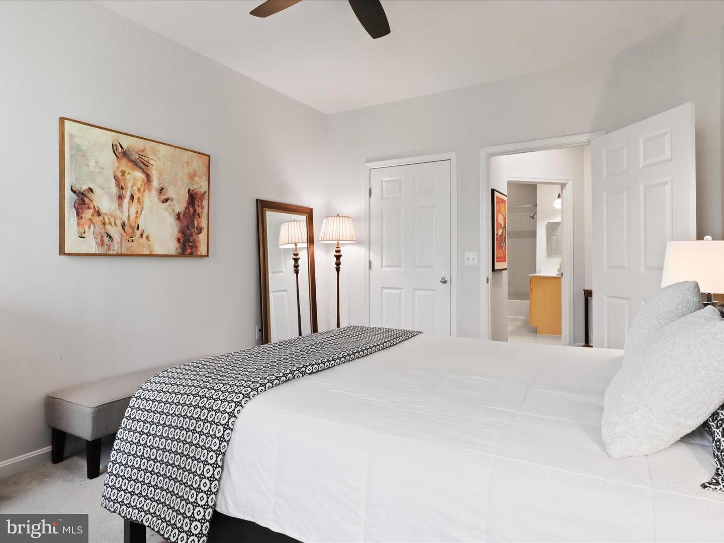 2465 ARMY NAVY DR #1-203, ARLINGTON, Virginia 22206, 1 Bedroom Bedrooms, ,1 BathroomBathrooms,Residential,For sale,2465 ARMY NAVY DR #1-203,VAAR2065180 MLS # VAAR2065180