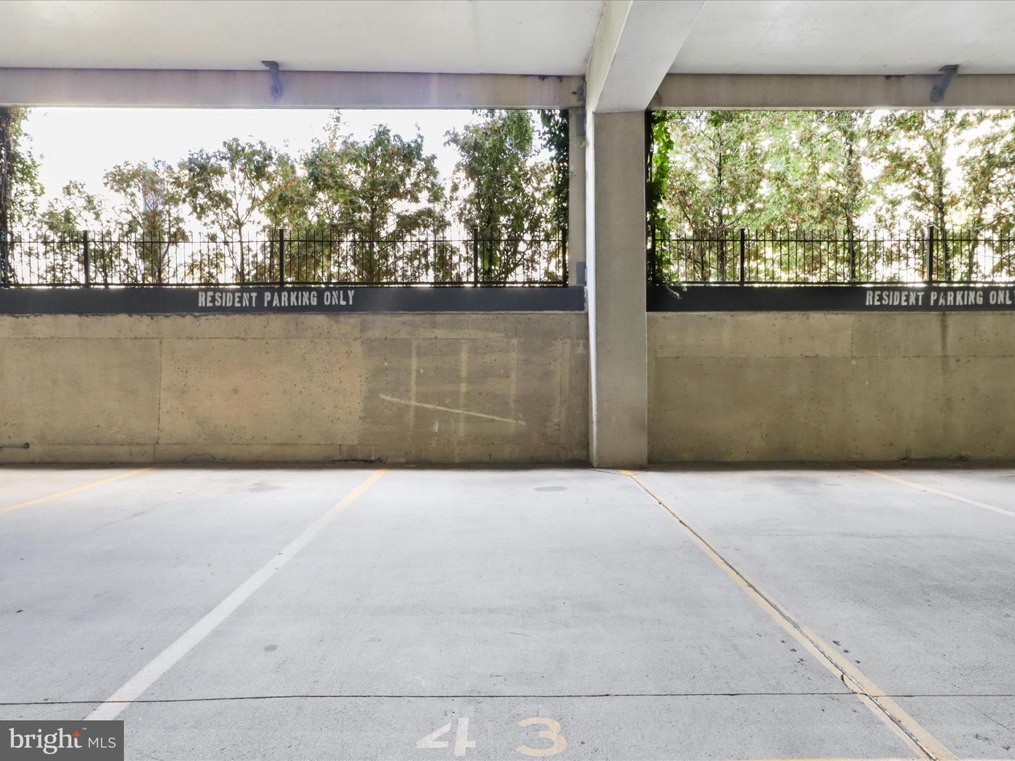 2465 ARMY NAVY DR #1-203, ARLINGTON, Virginia 22206, 1 Bedroom Bedrooms, ,1 BathroomBathrooms,Residential,For sale,2465 ARMY NAVY DR #1-203,VAAR2065180 MLS # VAAR2065180