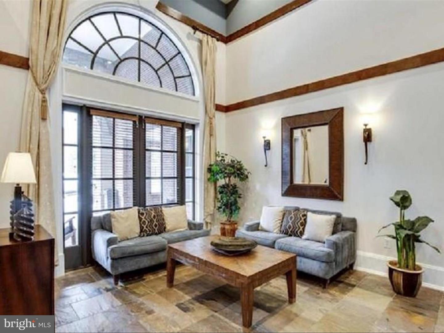 2465 ARMY NAVY DR #1-203, ARLINGTON, Virginia 22206, 1 Bedroom Bedrooms, ,1 BathroomBathrooms,Residential,For sale,2465 ARMY NAVY DR #1-203,VAAR2065180 MLS # VAAR2065180