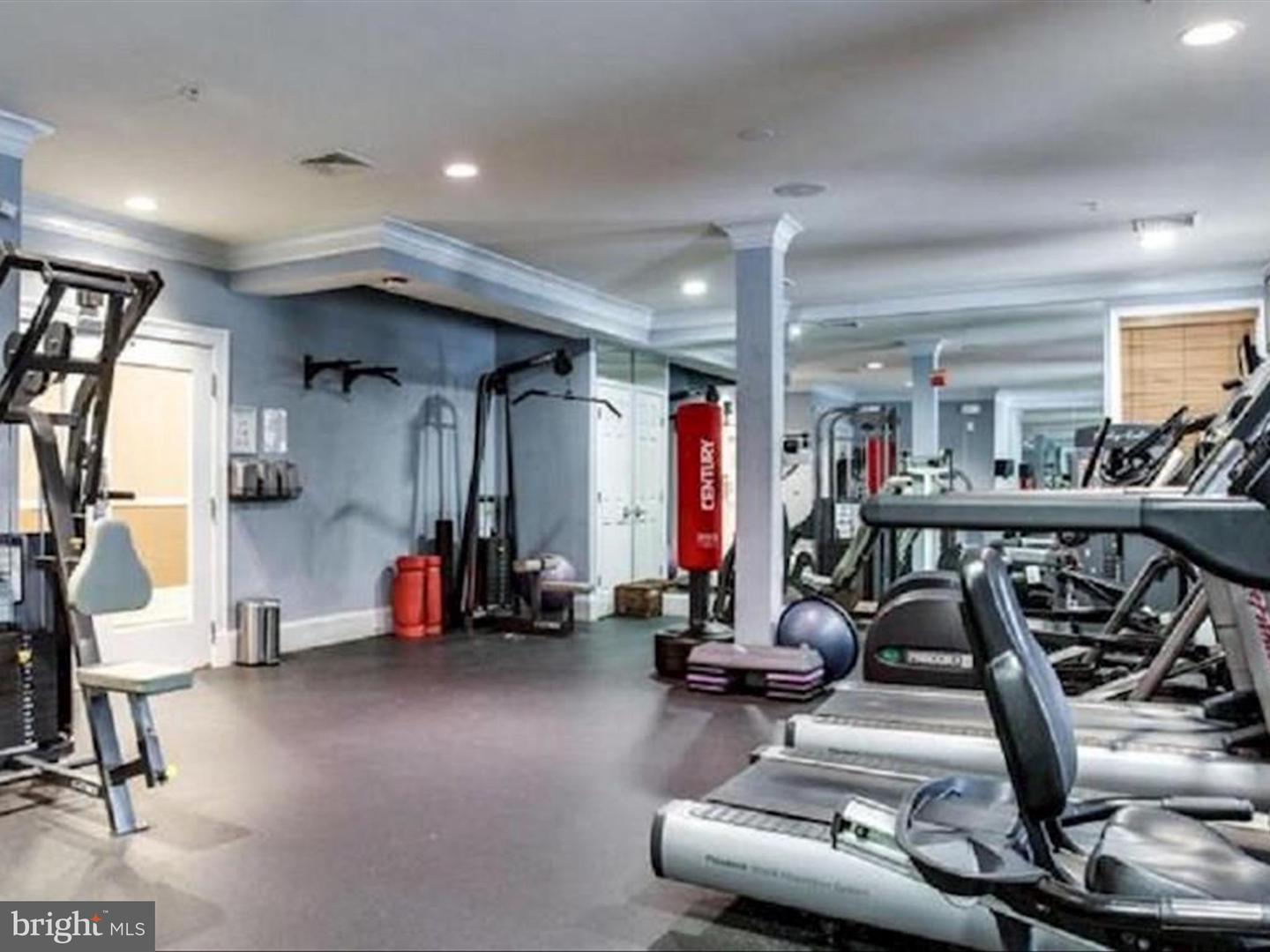 2465 ARMY NAVY DR #1-203, ARLINGTON, Virginia 22206, 1 Bedroom Bedrooms, ,1 BathroomBathrooms,Residential,For sale,2465 ARMY NAVY DR #1-203,VAAR2065180 MLS # VAAR2065180