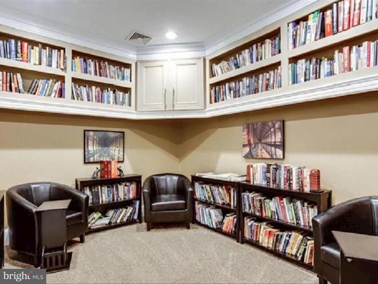 2465 ARMY NAVY DR #1-203, ARLINGTON, Virginia 22206, 1 Bedroom Bedrooms, ,1 BathroomBathrooms,Residential,For sale,2465 ARMY NAVY DR #1-203,VAAR2065180 MLS # VAAR2065180