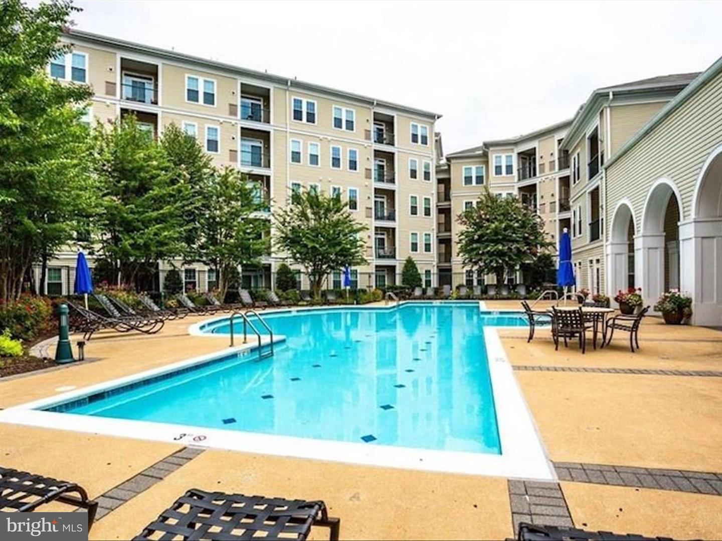 2465 ARMY NAVY DR #1-203, ARLINGTON, Virginia 22206, 1 Bedroom Bedrooms, ,1 BathroomBathrooms,Residential,For sale,2465 ARMY NAVY DR #1-203,VAAR2065180 MLS # VAAR2065180