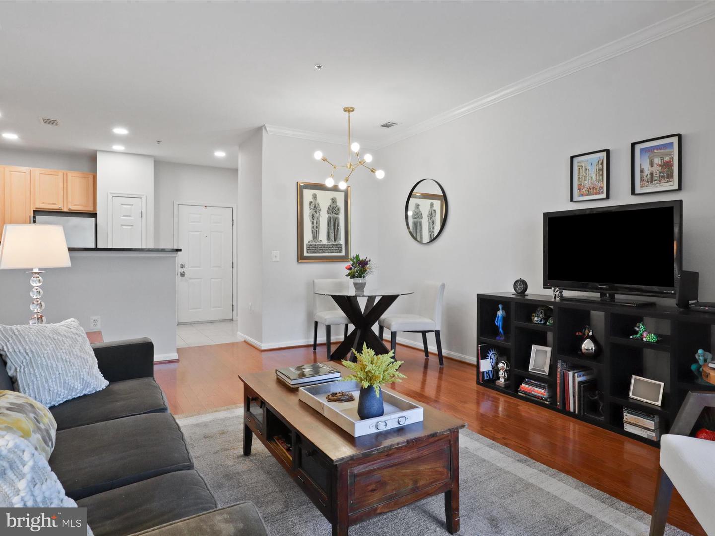 2465 ARMY NAVY DR #1-203, ARLINGTON, Virginia 22206, 1 Bedroom Bedrooms, ,1 BathroomBathrooms,Residential,For sale,2465 ARMY NAVY DR #1-203,VAAR2065180 MLS # VAAR2065180