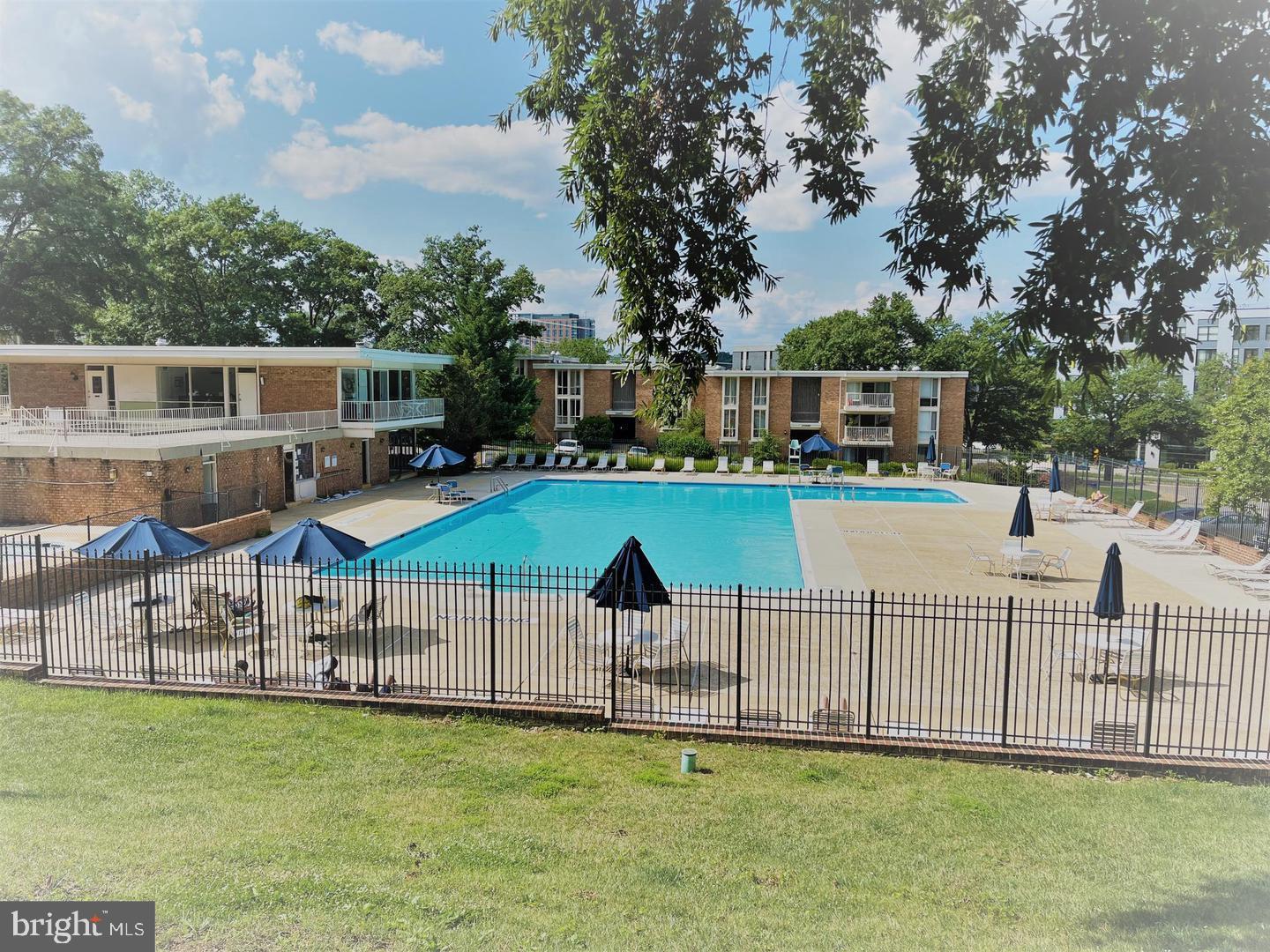 2630 FORT FARNSWORTH RD #154, ALEXANDRIA, Virginia 22303, 2 Bedrooms Bedrooms, 3 Rooms Rooms,1 BathroomBathrooms,Residential,For sale,2630 FORT FARNSWORTH RD #154,VAFX2275410 MLS # VAFX2275410