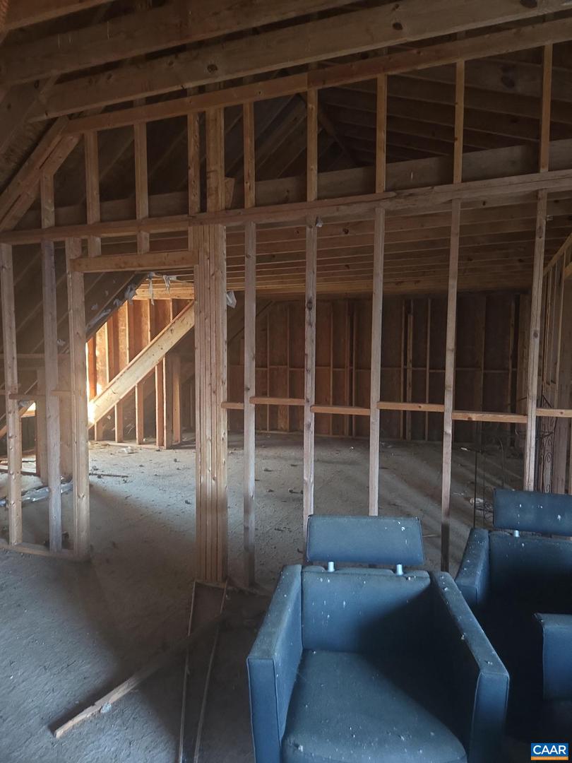 2018 PARKER MOUNTAIN RD, STANARDSVILLE, Virginia 22973, 3 Bedrooms Bedrooms, ,2 BathroomsBathrooms,Residential,For sale,2018 PARKER MOUNTAIN RD,670229 MLS # 670229