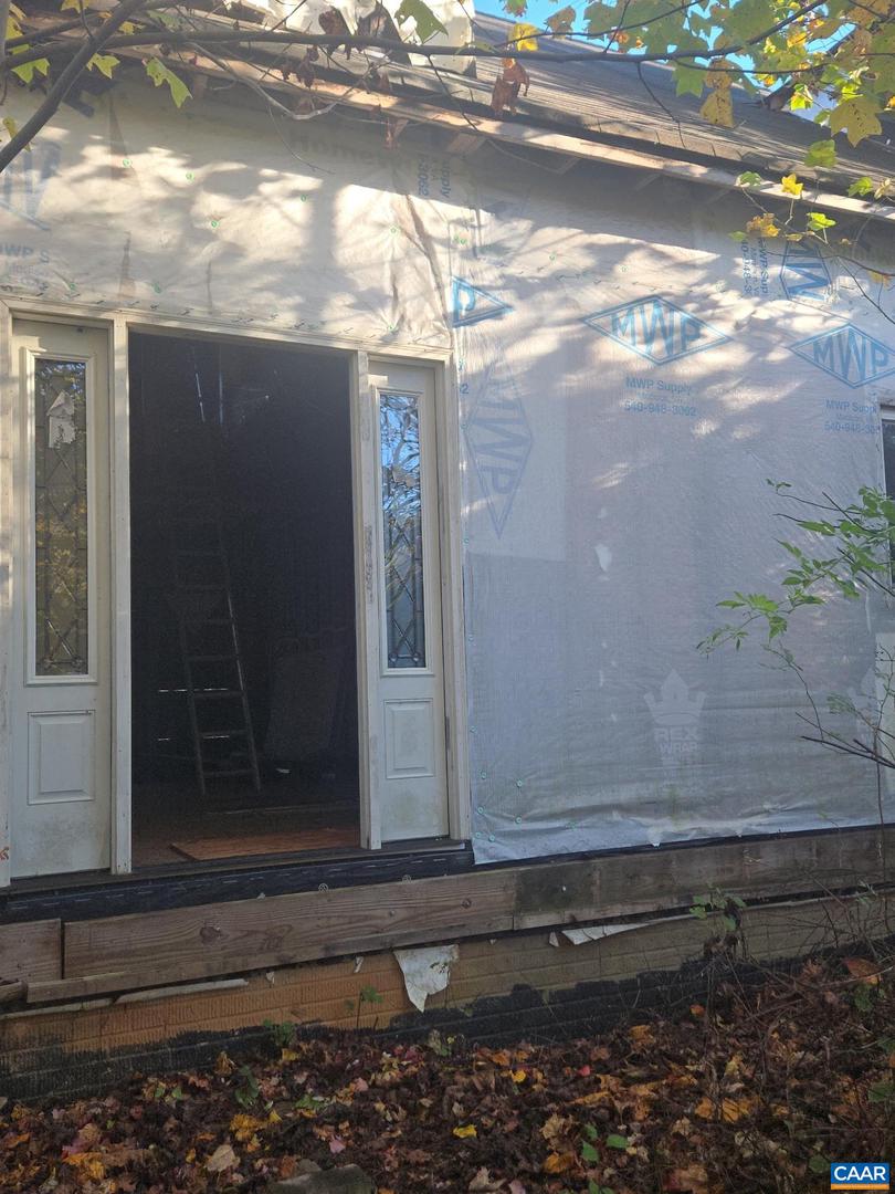 2018 PARKER MOUNTAIN RD, STANARDSVILLE, Virginia 22973, 3 Bedrooms Bedrooms, ,2 BathroomsBathrooms,Residential,For sale,2018 PARKER MOUNTAIN RD,670229 MLS # 670229