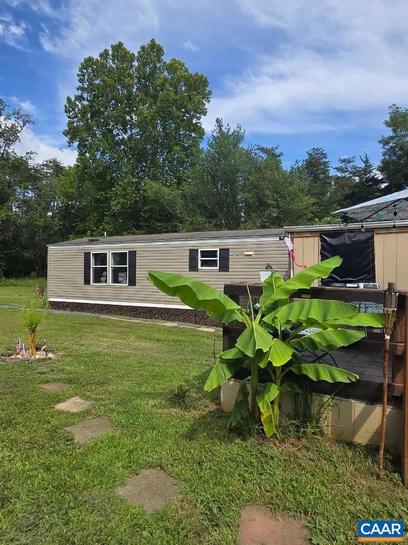 2018 PARKER MOUNTAIN RD, STANARDSVILLE, Virginia 22973, 3 Bedrooms Bedrooms, ,2 BathroomsBathrooms,Residential,For sale,2018 PARKER MOUNTAIN RD,670229 MLS # 670229