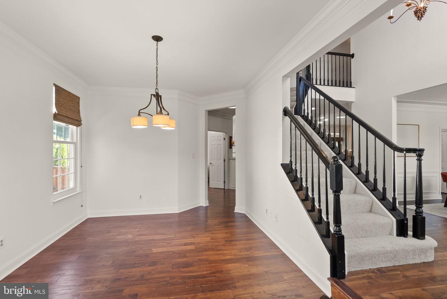 716 DUNCAN PL SE, LEESBURG, Virginia 20175, 5 Bedrooms Bedrooms, ,3 BathroomsBathrooms,Residential,For sale,716 DUNCAN PL SE,VALO2102836 MLS # VALO2102836
