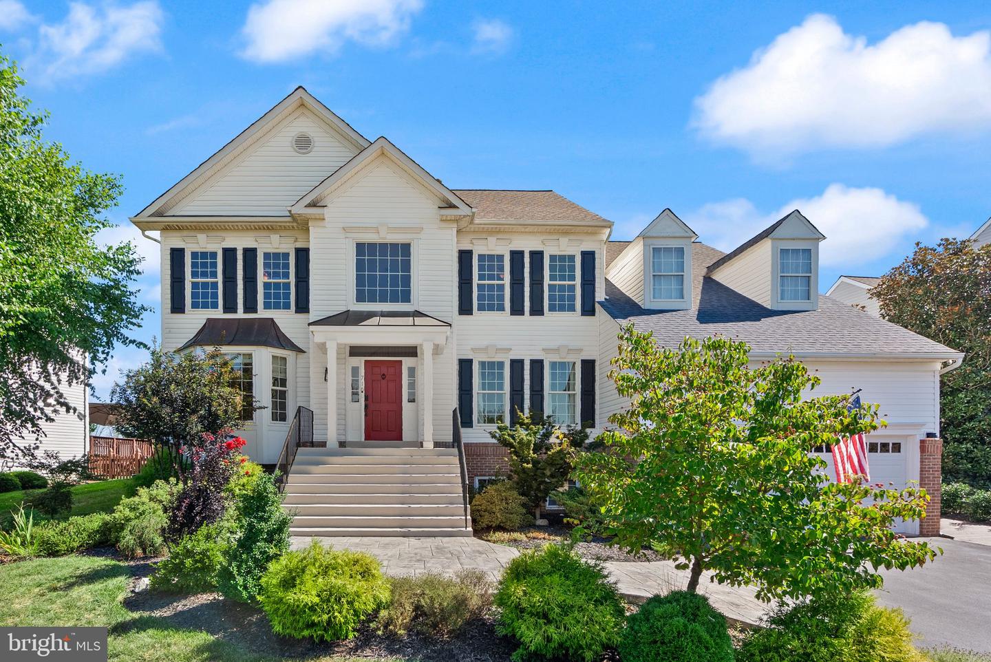 716 DUNCAN PL SE, LEESBURG, Virginia 20175, 5 Bedrooms Bedrooms, ,3 BathroomsBathrooms,Residential,For sale,716 DUNCAN PL SE,VALO2102836 MLS # VALO2102836