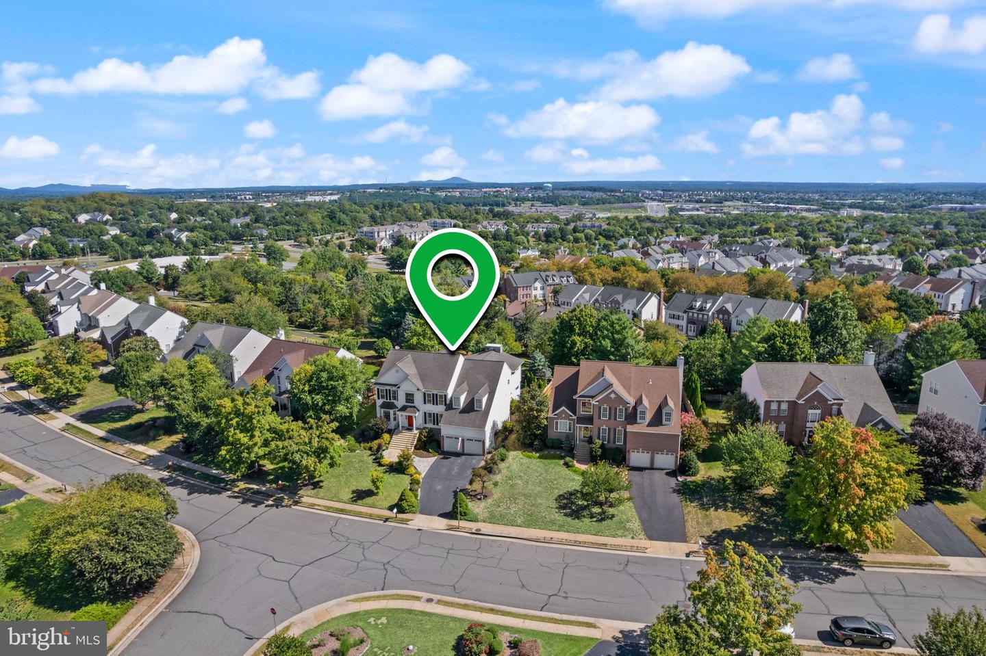 716 DUNCAN PL SE, LEESBURG, Virginia 20175, 5 Bedrooms Bedrooms, ,3 BathroomsBathrooms,Residential,For sale,716 DUNCAN PL SE,VALO2102836 MLS # VALO2102836