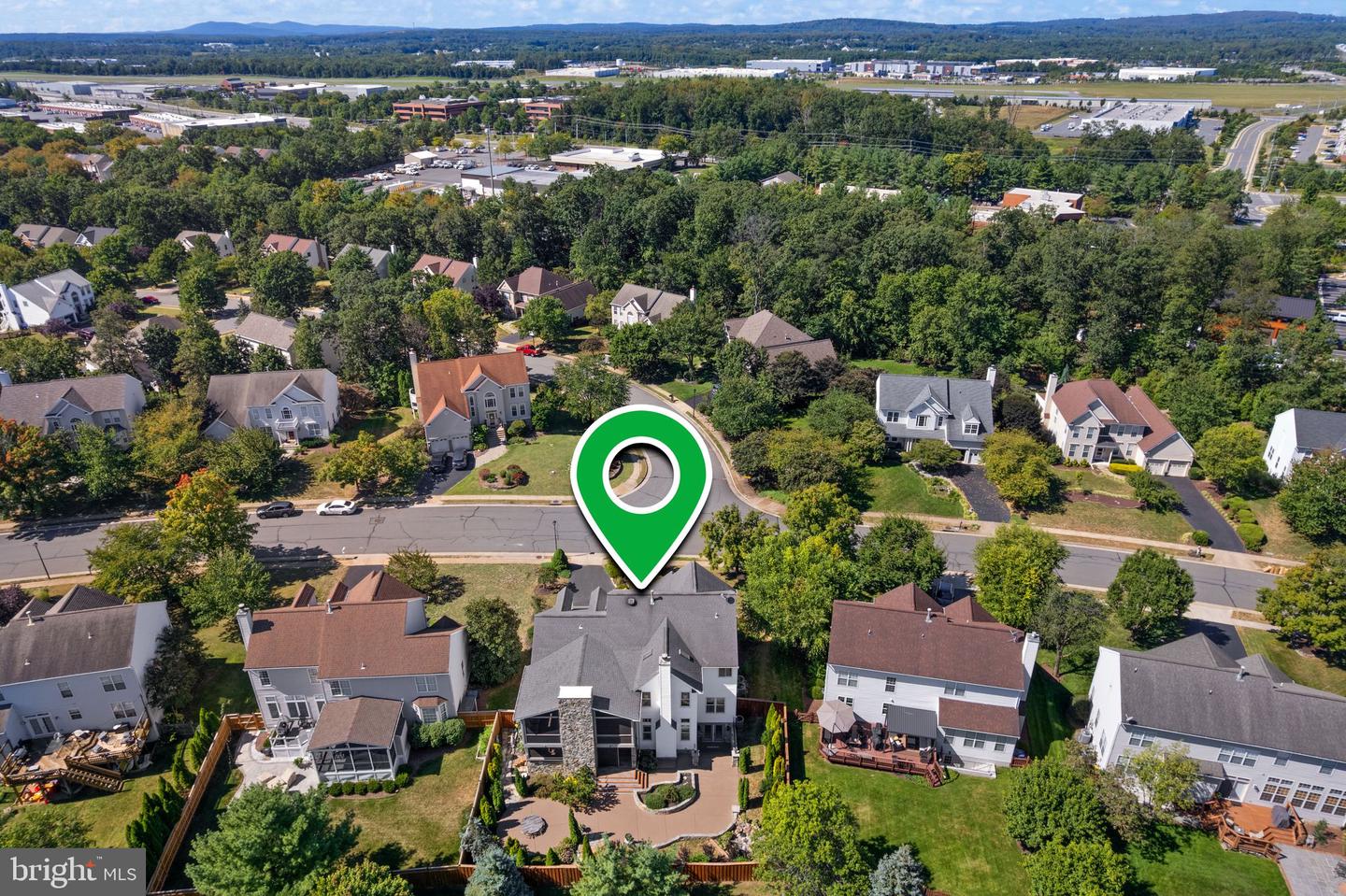 716 DUNCAN PL SE, LEESBURG, Virginia 20175, 5 Bedrooms Bedrooms, ,3 BathroomsBathrooms,Residential,For sale,716 DUNCAN PL SE,VALO2102836 MLS # VALO2102836