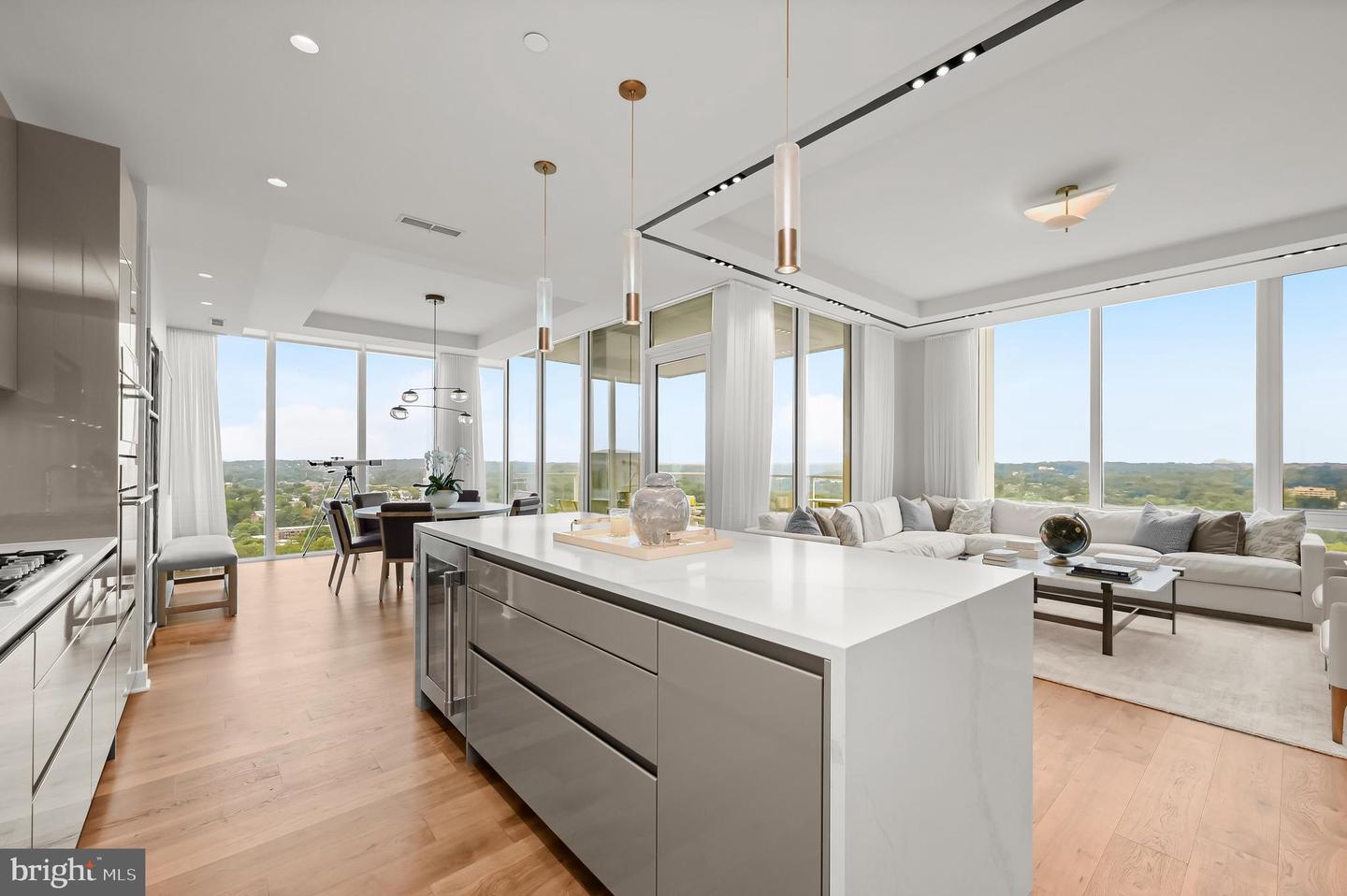 1781 N PIERCE ST #2401, ARLINGTON, Virginia 22209, 3 Bedrooms Bedrooms, ,2 BathroomsBathrooms,Residential,For sale,1781 N PIERCE ST #2401,VAAR2064380 MLS # VAAR2064380
