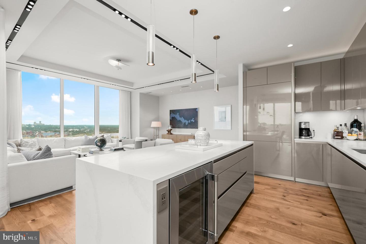 1781 N PIERCE ST #2401, ARLINGTON, Virginia 22209, 3 Bedrooms Bedrooms, ,2 BathroomsBathrooms,Residential,For sale,1781 N PIERCE ST #2401,VAAR2064380 MLS # VAAR2064380