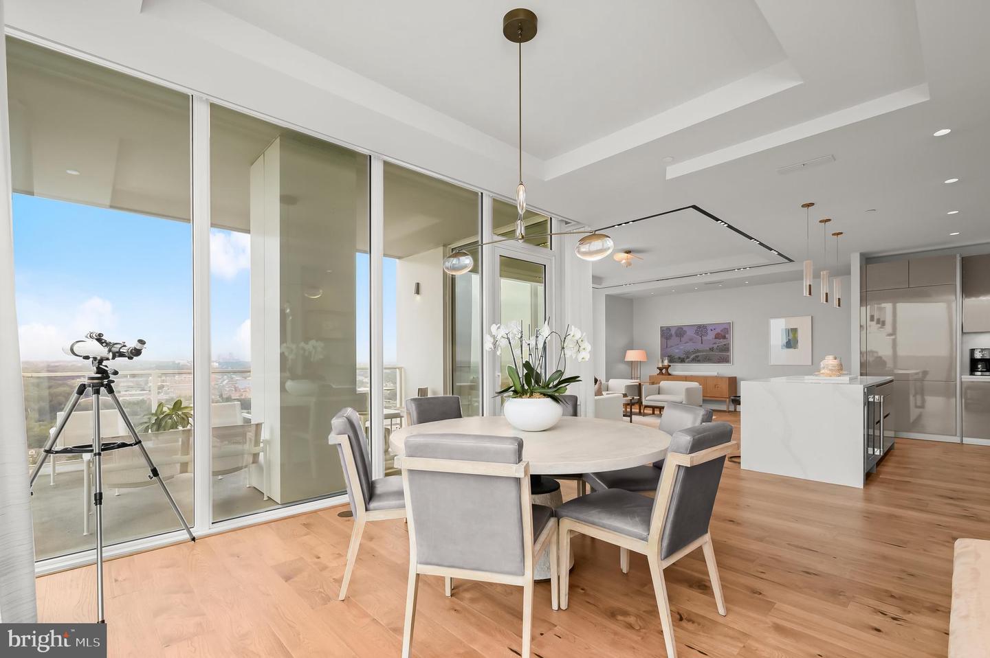 1781 N PIERCE ST #2401, ARLINGTON, Virginia 22209, 3 Bedrooms Bedrooms, ,2 BathroomsBathrooms,Residential,For sale,1781 N PIERCE ST #2401,VAAR2064380 MLS # VAAR2064380