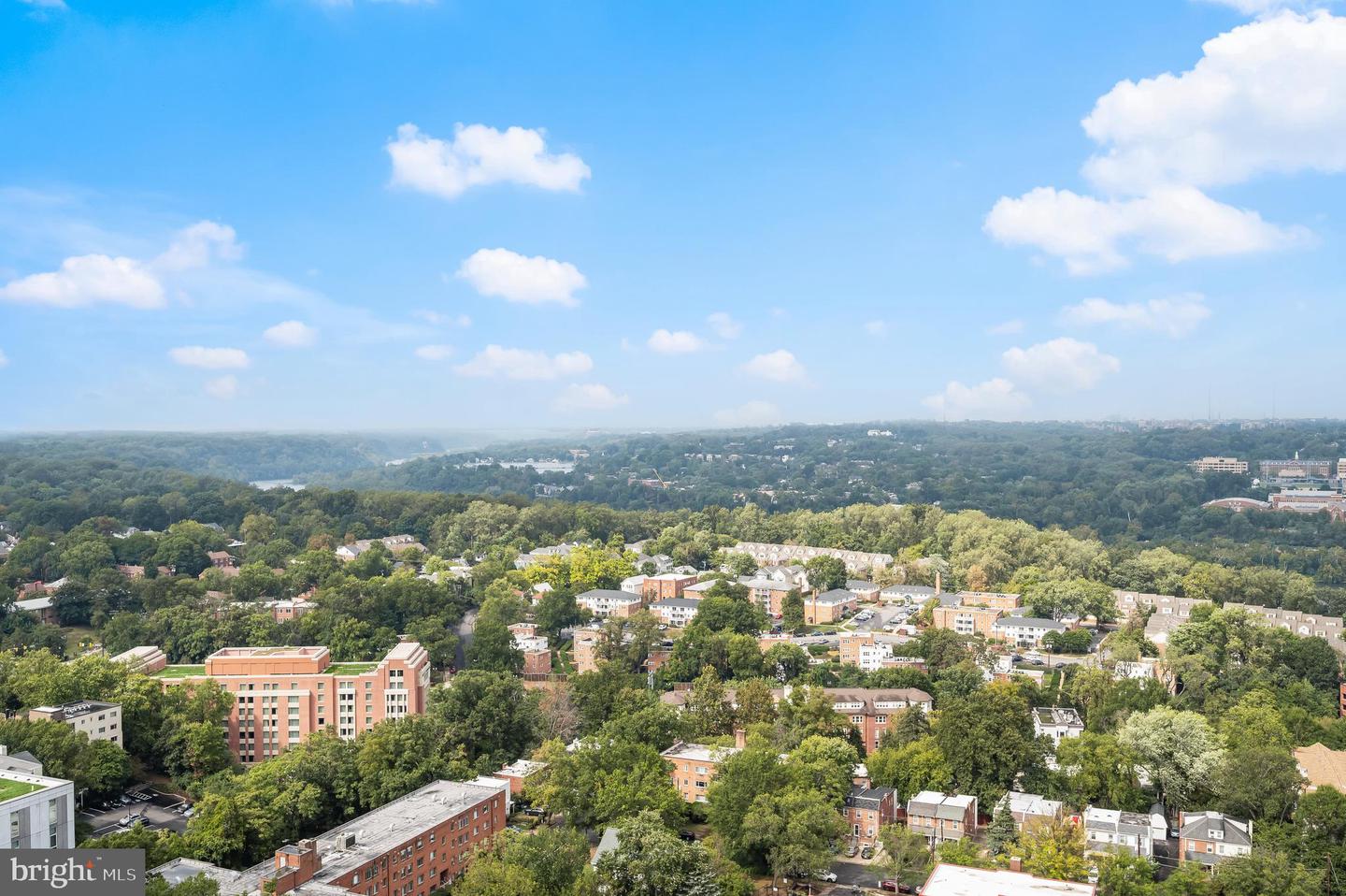 1781 N PIERCE ST #2401, ARLINGTON, Virginia 22209, 3 Bedrooms Bedrooms, ,2 BathroomsBathrooms,Residential,For sale,1781 N PIERCE ST #2401,VAAR2064380 MLS # VAAR2064380