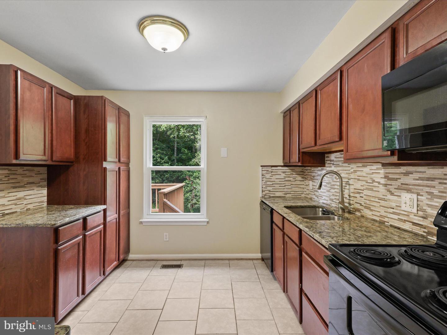 10611 COBBLESTONE DR, SPOTSYLVANIA, Virginia 22553, 3 Bedrooms Bedrooms, ,2 BathroomsBathrooms,Residential,For sale,10611 COBBLESTONE DR,VASP2037038 MLS # VASP2037038