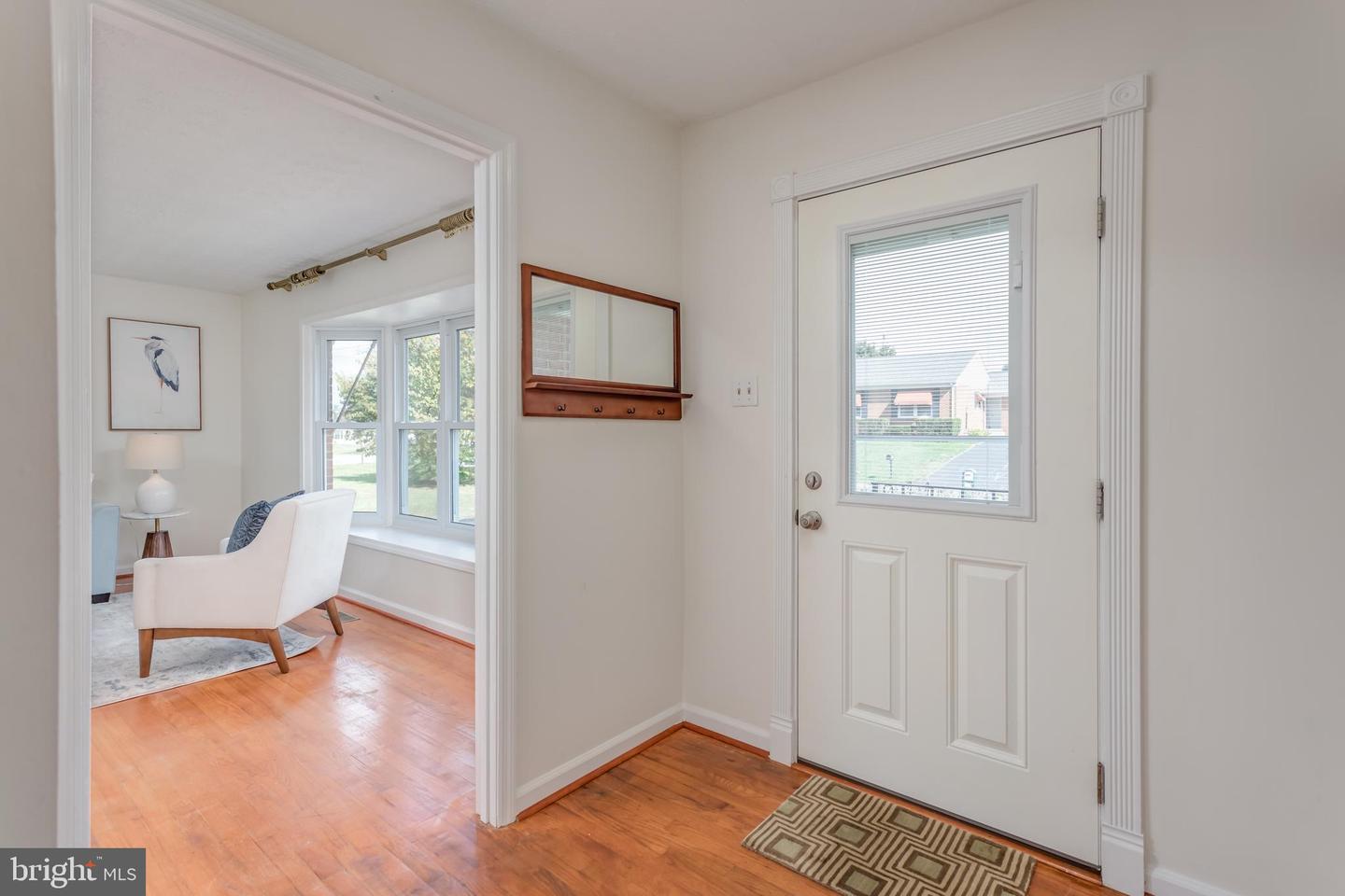 113 WILLIAMSON RD, WINCHESTER, Virginia 22602, 3 Bedrooms Bedrooms, ,2 BathroomsBathrooms,Residential,For sale,113 WILLIAMSON RD,VAFV2037522 MLS # VAFV2037522