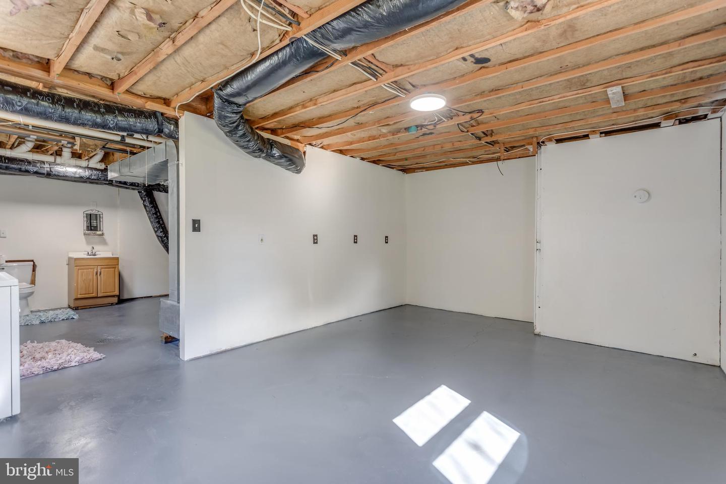 113 WILLIAMSON RD, WINCHESTER, Virginia 22602, 3 Bedrooms Bedrooms, ,2 BathroomsBathrooms,Residential,For sale,113 WILLIAMSON RD,VAFV2037522 MLS # VAFV2037522
