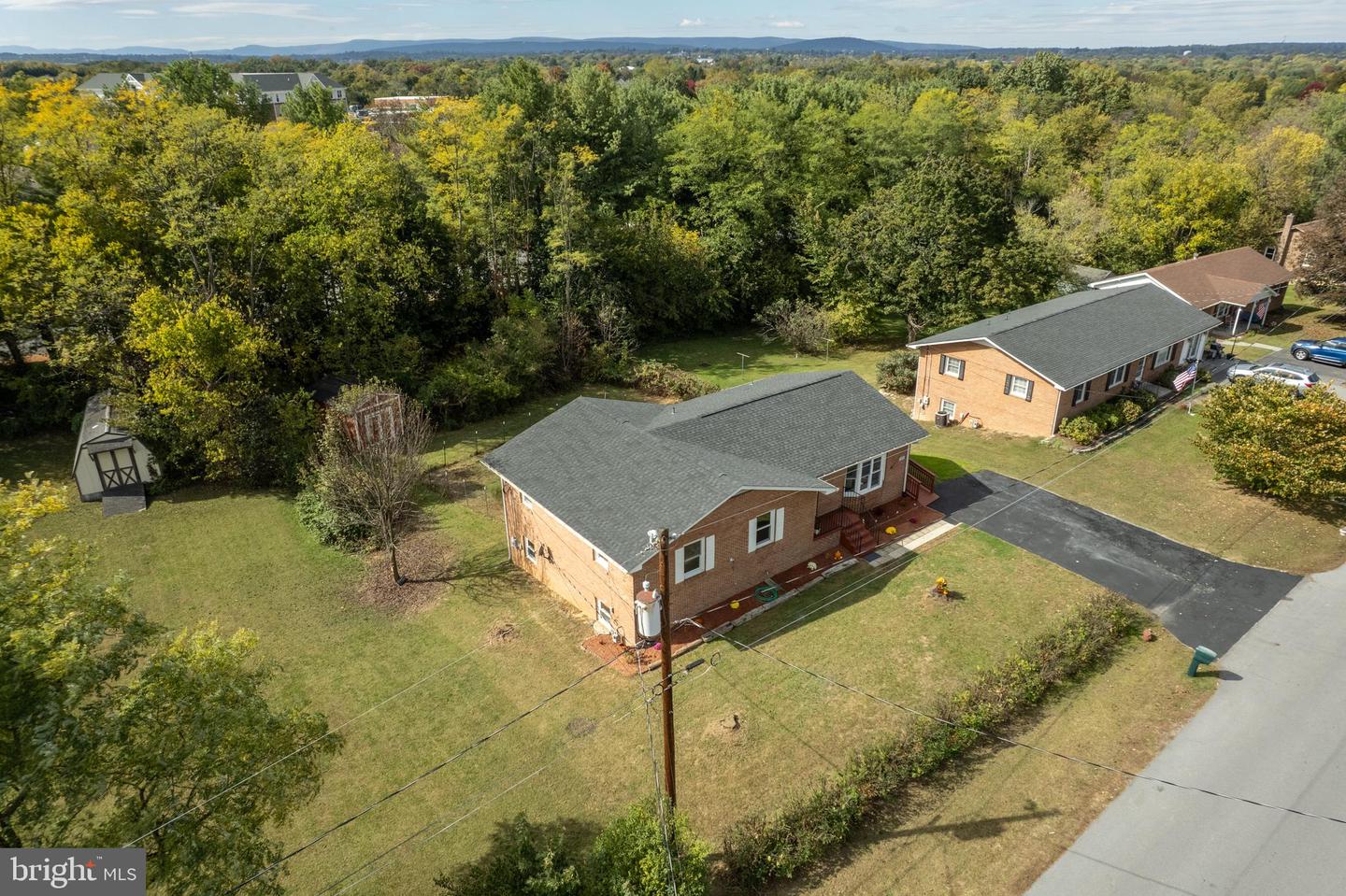 113 WILLIAMSON RD, WINCHESTER, Virginia 22602, 3 Bedrooms Bedrooms, ,2 BathroomsBathrooms,Residential,For sale,113 WILLIAMSON RD,VAFV2037522 MLS # VAFV2037522