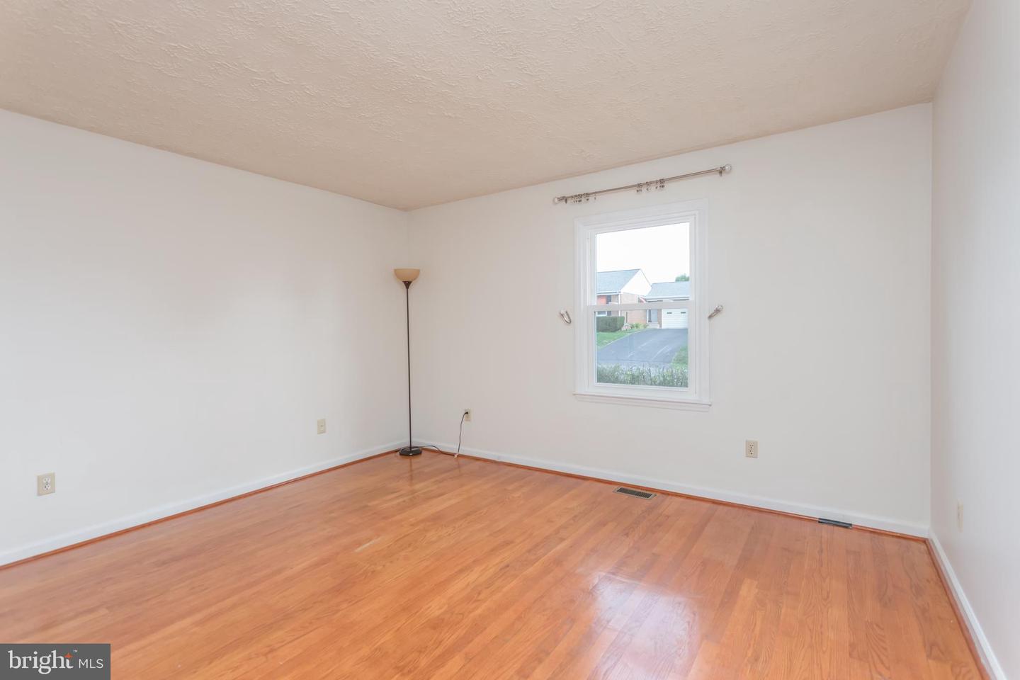 113 WILLIAMSON RD, WINCHESTER, Virginia 22602, 3 Bedrooms Bedrooms, ,2 BathroomsBathrooms,Residential,For sale,113 WILLIAMSON RD,VAFV2037522 MLS # VAFV2037522