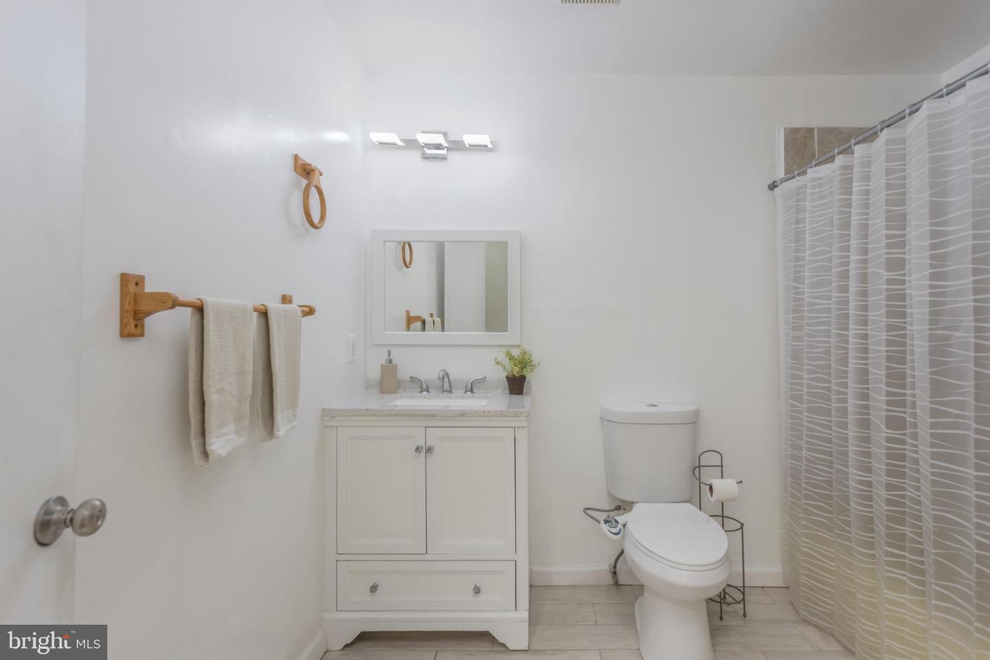 113 WILLIAMSON RD, WINCHESTER, Virginia 22602, 3 Bedrooms Bedrooms, ,2 BathroomsBathrooms,Residential,For sale,113 WILLIAMSON RD,VAFV2037522 MLS # VAFV2037522