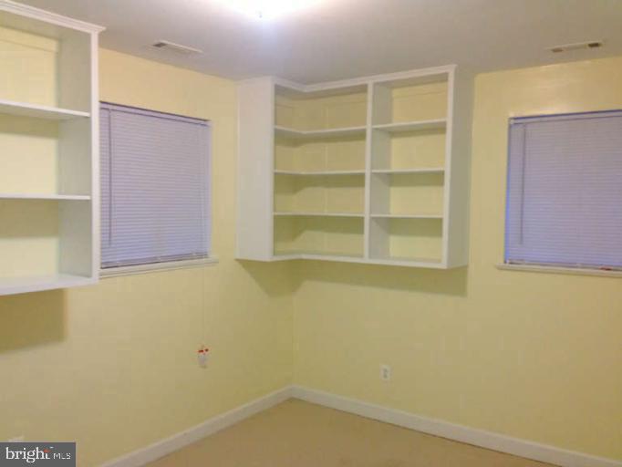 3505 DEVON DR, FALLS CHURCH, Virginia 22042, 3 Bedrooms Bedrooms, 5 Rooms Rooms,2 BathroomsBathrooms,Residential,For sale,3505 DEVON DR,VAFX2275440 MLS # VAFX2275440