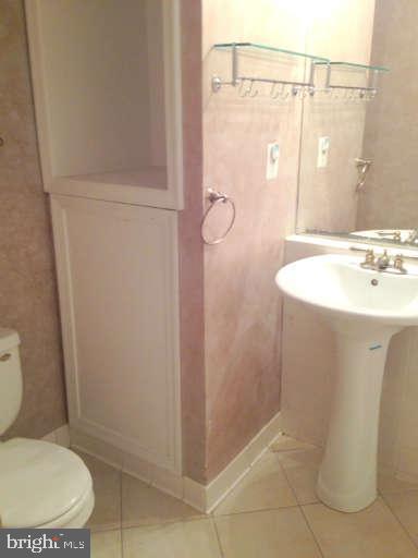 3505 DEVON DR, FALLS CHURCH, Virginia 22042, 3 Bedrooms Bedrooms, 5 Rooms Rooms,2 BathroomsBathrooms,Residential,For sale,3505 DEVON DR,VAFX2275440 MLS # VAFX2275440