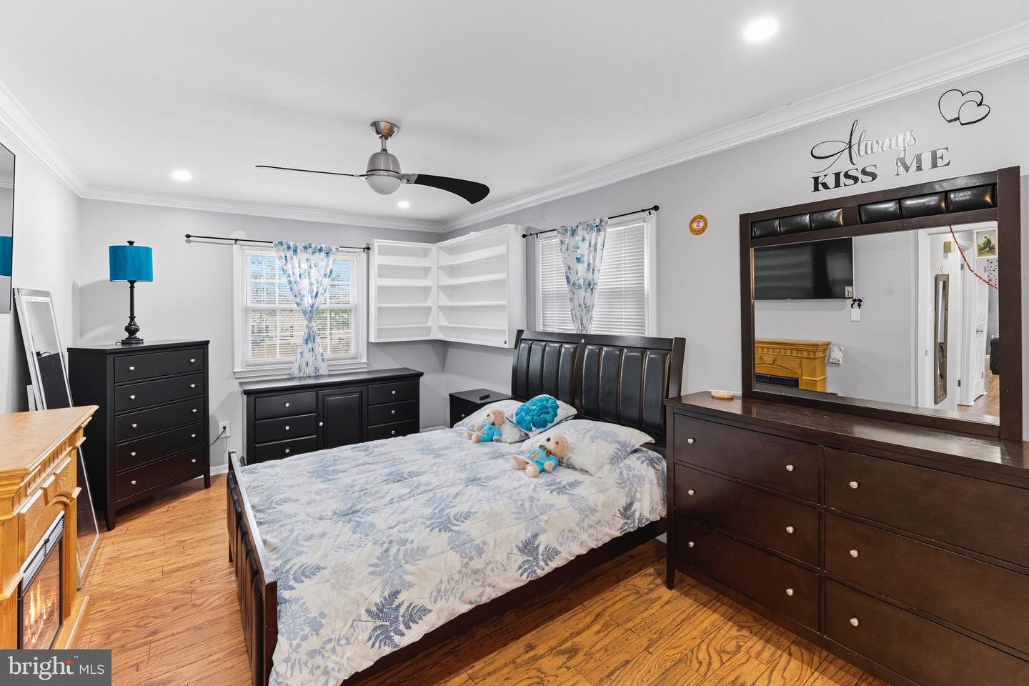 14010 MAPLEDALE AVE, WOODBRIDGE, Virginia 22193, 4 Bedrooms Bedrooms, ,2 BathroomsBathrooms,Residential,For sale,14010 MAPLEDALE AVE,VAPW2103928 MLS # VAPW2103928