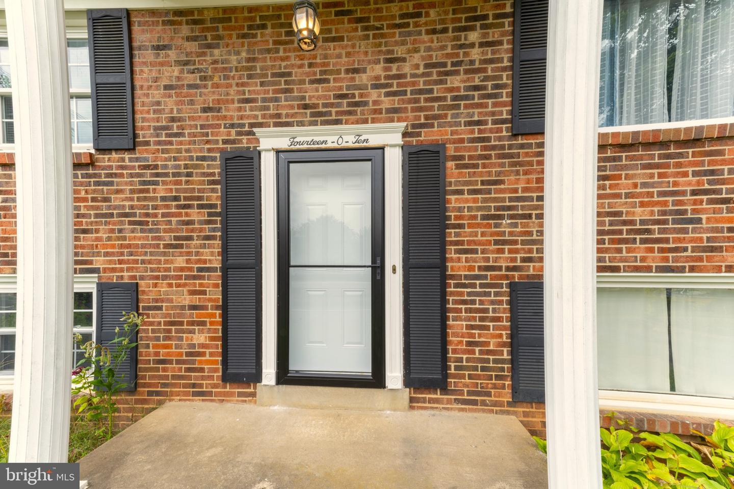 14010 MAPLEDALE AVE, WOODBRIDGE, Virginia 22193, 4 Bedrooms Bedrooms, ,2 BathroomsBathrooms,Residential,For sale,14010 MAPLEDALE AVE,VAPW2103928 MLS # VAPW2103928