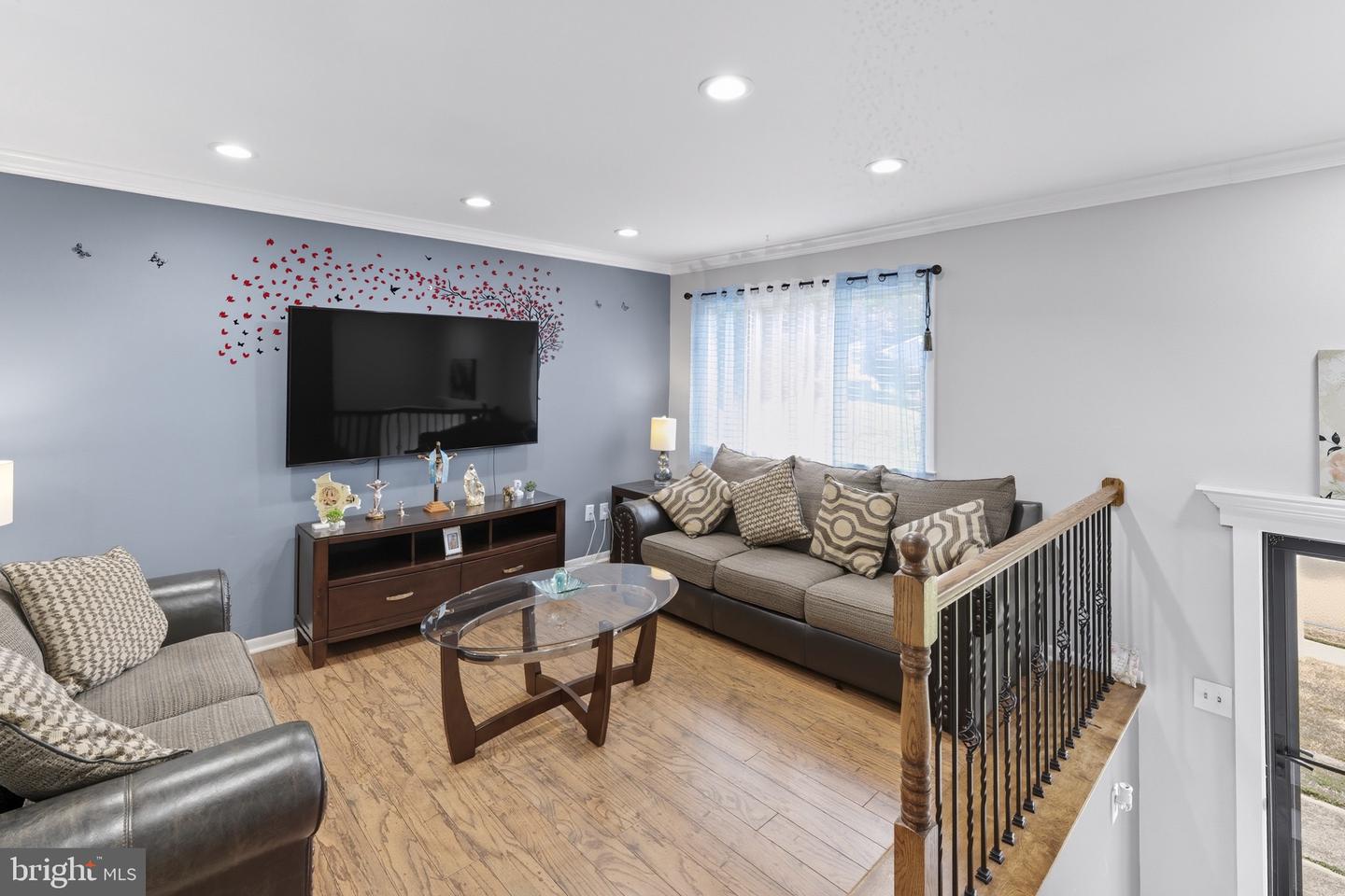 14010 MAPLEDALE AVE, WOODBRIDGE, Virginia 22193, 4 Bedrooms Bedrooms, ,2 BathroomsBathrooms,Residential,For sale,14010 MAPLEDALE AVE,VAPW2103928 MLS # VAPW2103928