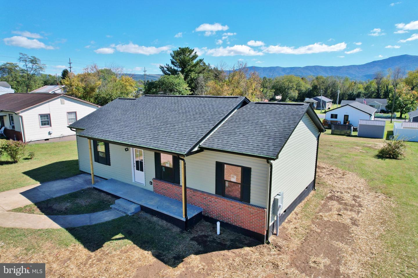 511 FIFTH ST, LURAY, Virginia 22835, 3 Bedrooms Bedrooms, ,2 BathroomsBathrooms,Residential,For sale,511 FIFTH ST,VAPA2005378 MLS # VAPA2005378