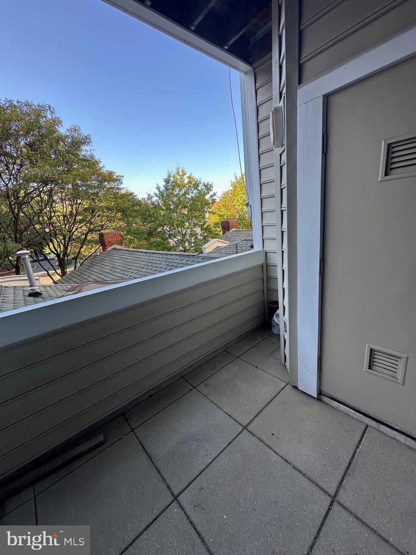 1645 INTERNATIONAL DR #125, MCLEAN, Virginia 22102, 1 Bedroom Bedrooms, ,1 BathroomBathrooms,Residential,For sale,1645 INTERNATIONAL DR #125,VAFX2272886 MLS # VAFX2272886