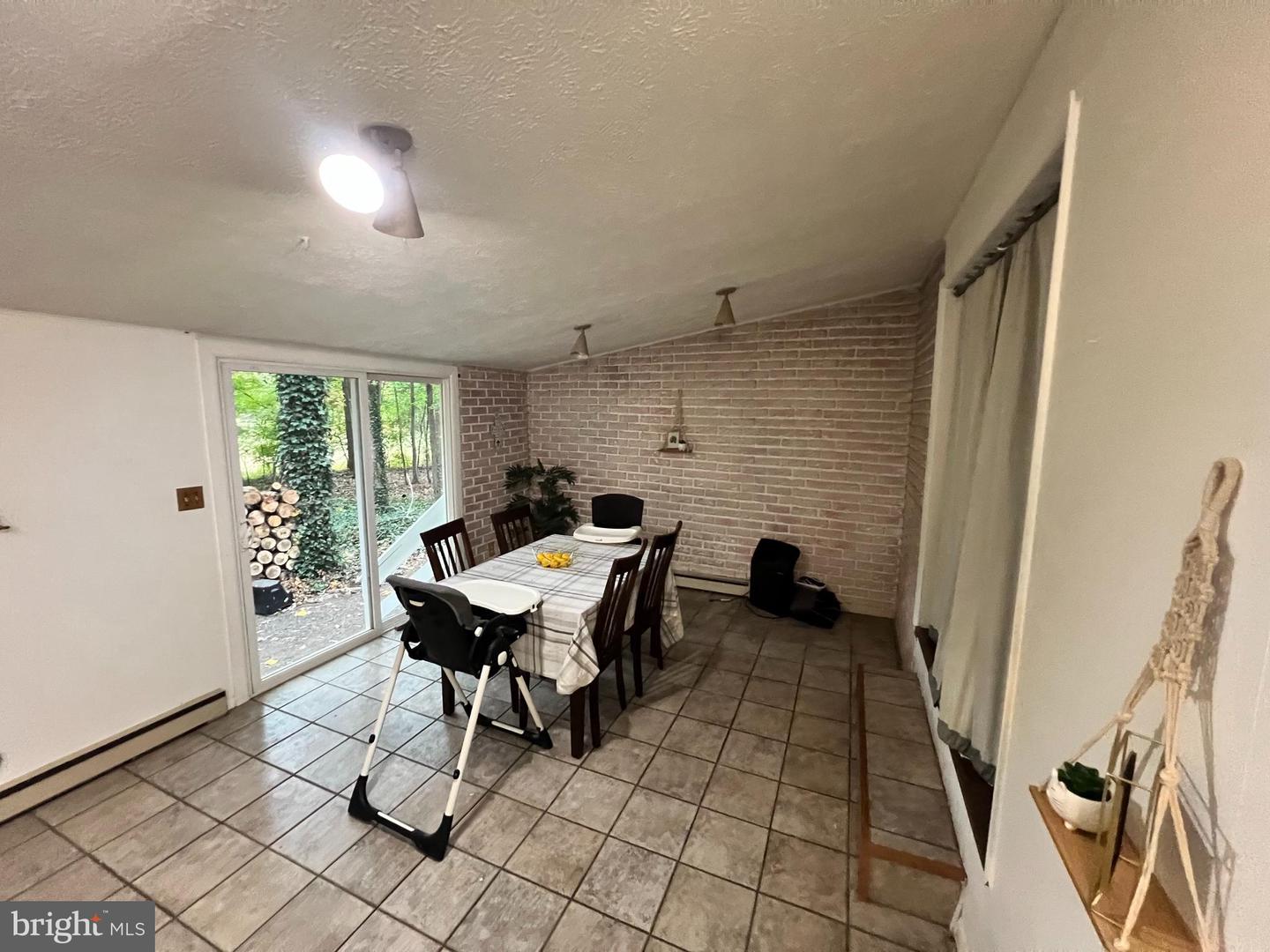 535 MT PLEASANT DR, LOCUST GROVE, Virginia 22508, 3 Bedrooms Bedrooms, ,2 BathroomsBathrooms,Residential,For sale,535 MT PLEASANT DR,VAOR2012500 MLS # VAOR2012500