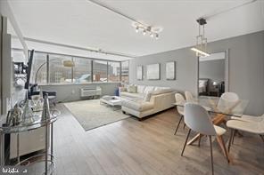 1325 18TH ST NW #703, WASHINGTON, District Of Columbia 20036, 2 Bedrooms Bedrooms, ,2 BathroomsBathrooms,Residential,For sale,1325 18TH ST NW #703,DCDC2226960 MLS # DCDC2226960