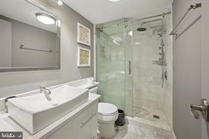 1325 18TH ST NW #703, WASHINGTON, District Of Columbia 20036, 2 Bedrooms Bedrooms, ,2 BathroomsBathrooms,Residential,For sale,1325 18TH ST NW #703,DCDC2226960 MLS # DCDC2226960