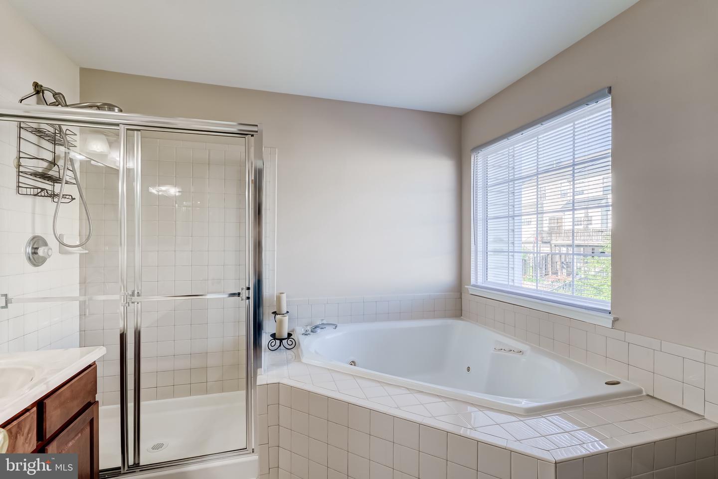 18483 WIDE MEADOW SQ, LEESBURG, Virginia 20176, 3 Bedrooms Bedrooms, ,3 BathroomsBathrooms,Residential,For sale,18483 WIDE MEADOW SQ,VALO2108914 MLS # VALO2108914