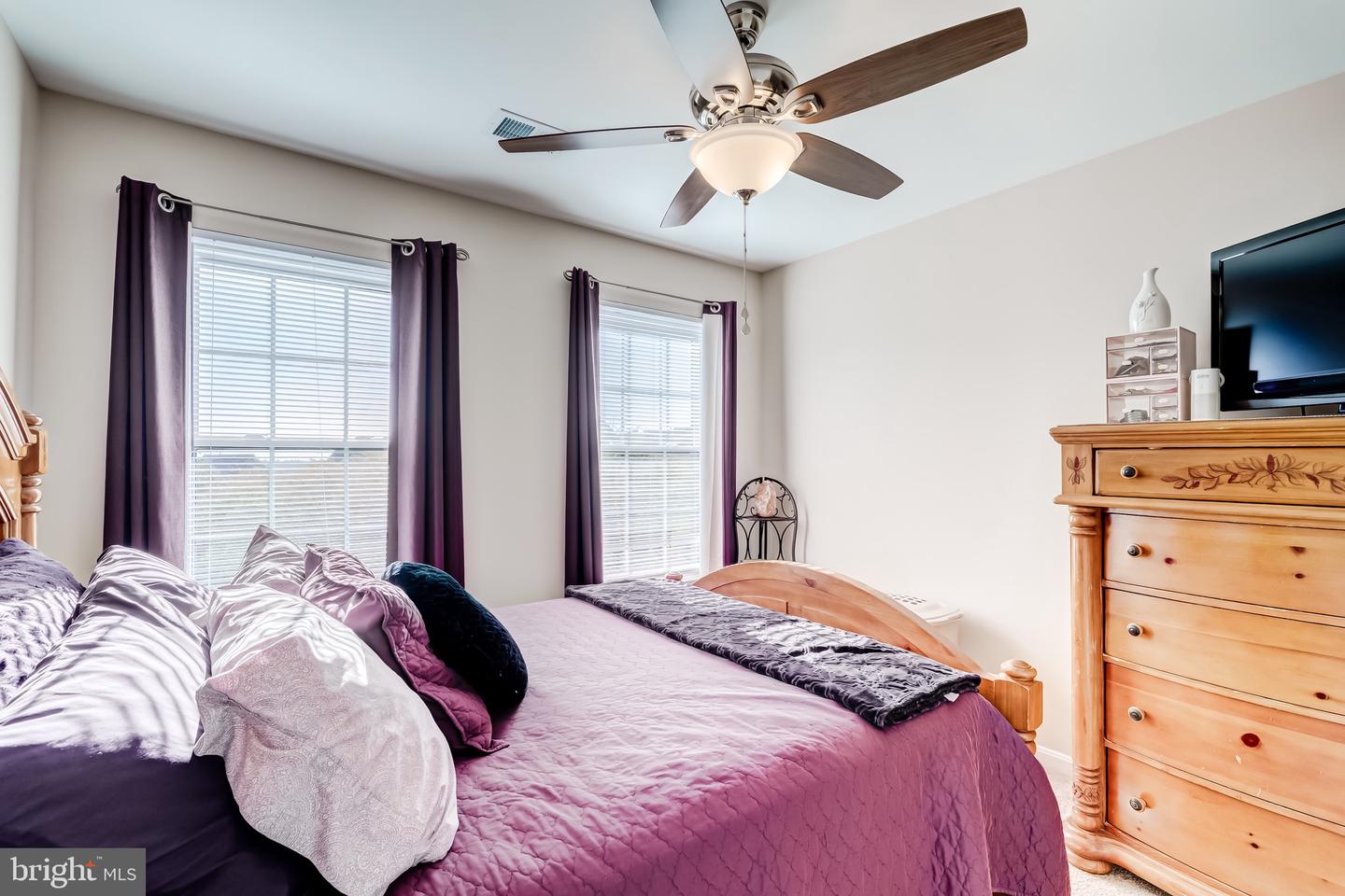 18483 WIDE MEADOW SQ, LEESBURG, Virginia 20176, 3 Bedrooms Bedrooms, ,3 BathroomsBathrooms,Residential,For sale,18483 WIDE MEADOW SQ,VALO2108914 MLS # VALO2108914